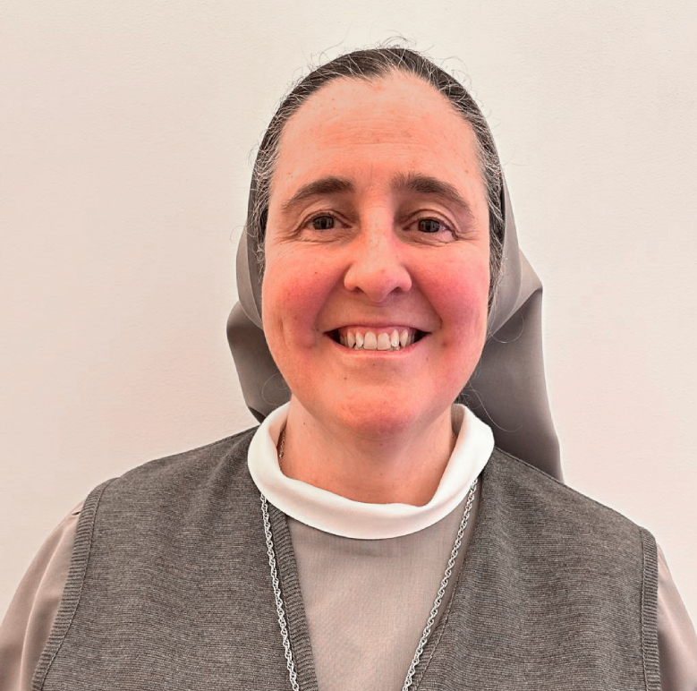 M. Cristina López