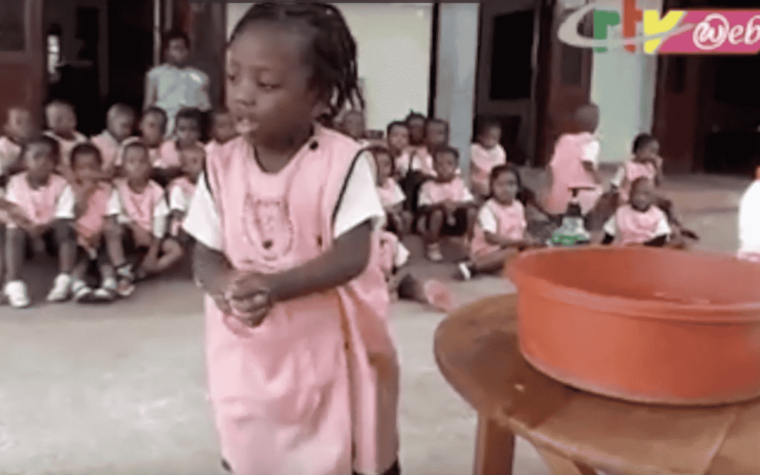 VideosLos niños de Camerún nos enseñan a prevenir el contagio