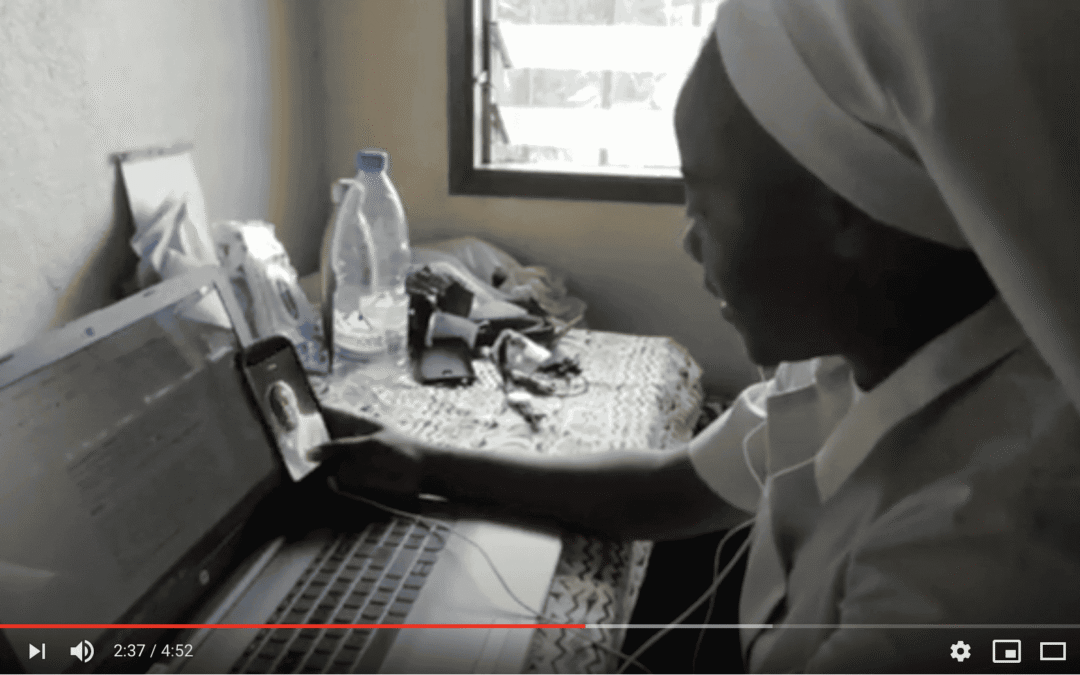 VideosEn Loum (Camerún) también aprendemos a distancia