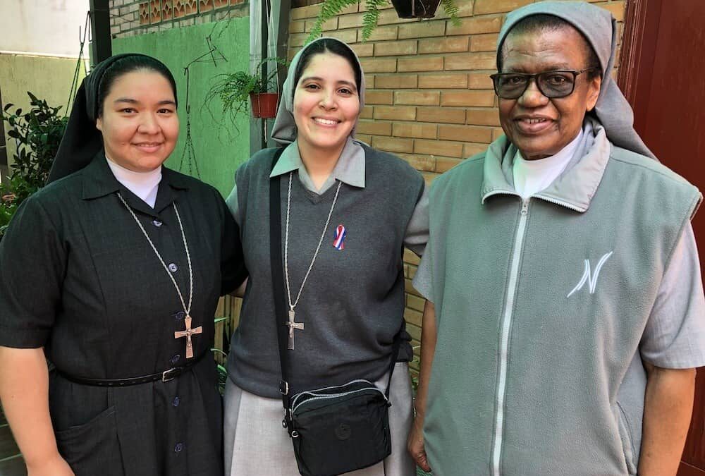 Visita CanónicaVisita Canónica a la comunidad de Nazaret en Lambaré (Paraguay)
