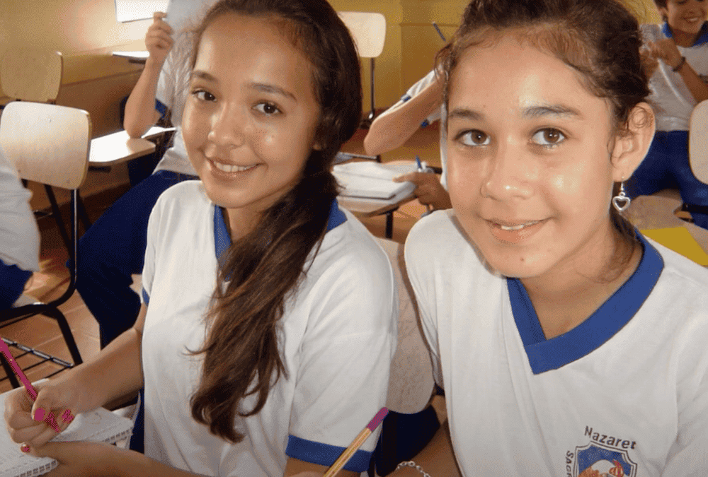 Conocemos la comunidad y colegio Sagrada Familia de Ciudad del Este (Paraguay)